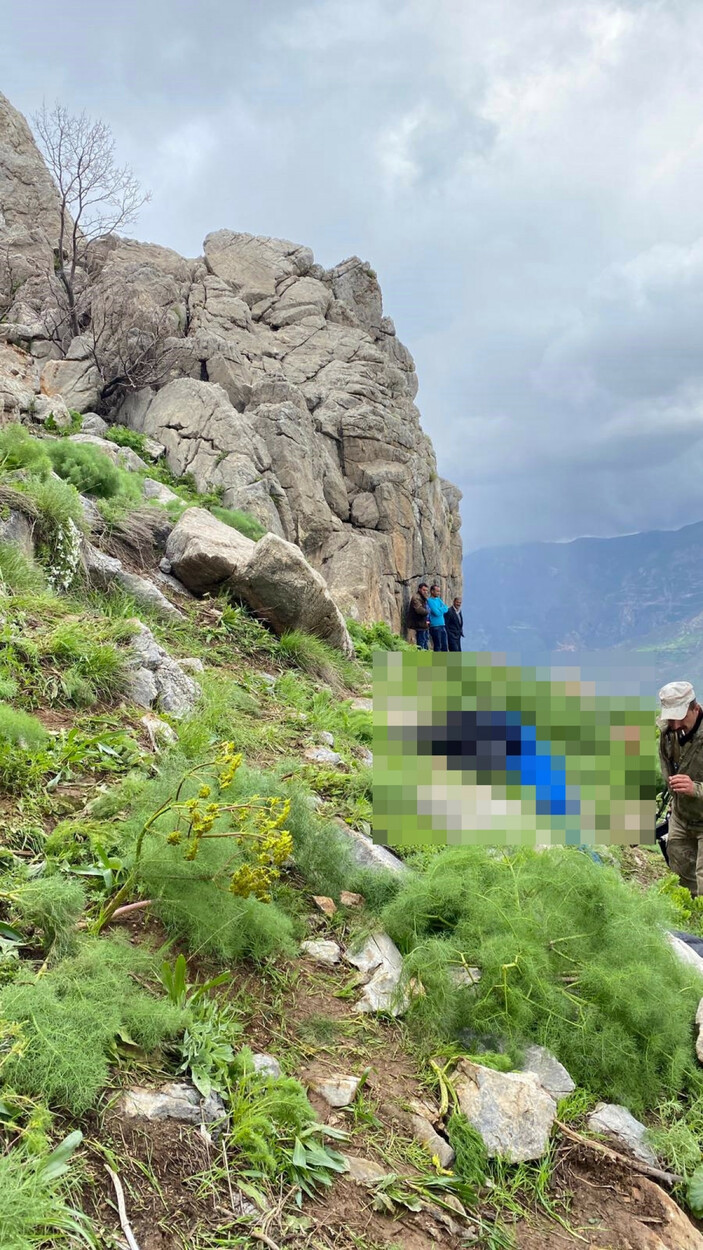 100 metre yükseklikteki kayalıklardan düştü2