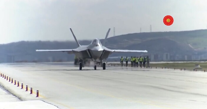 HÜRJET ve Milli Muharip Uçağı KAAN görücüye çıktı5