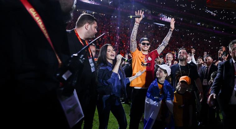 simge-icardi(1)