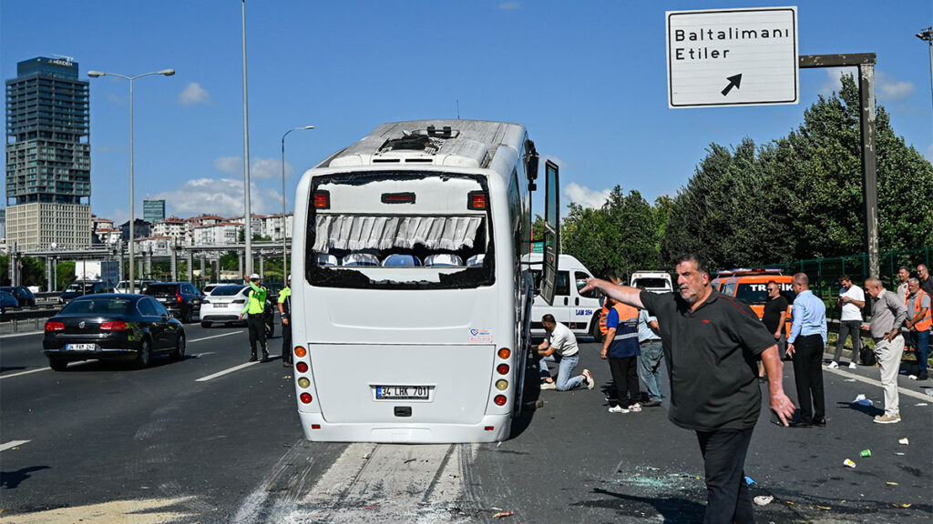 TEM Otoyolunda Korkunç Kaza!