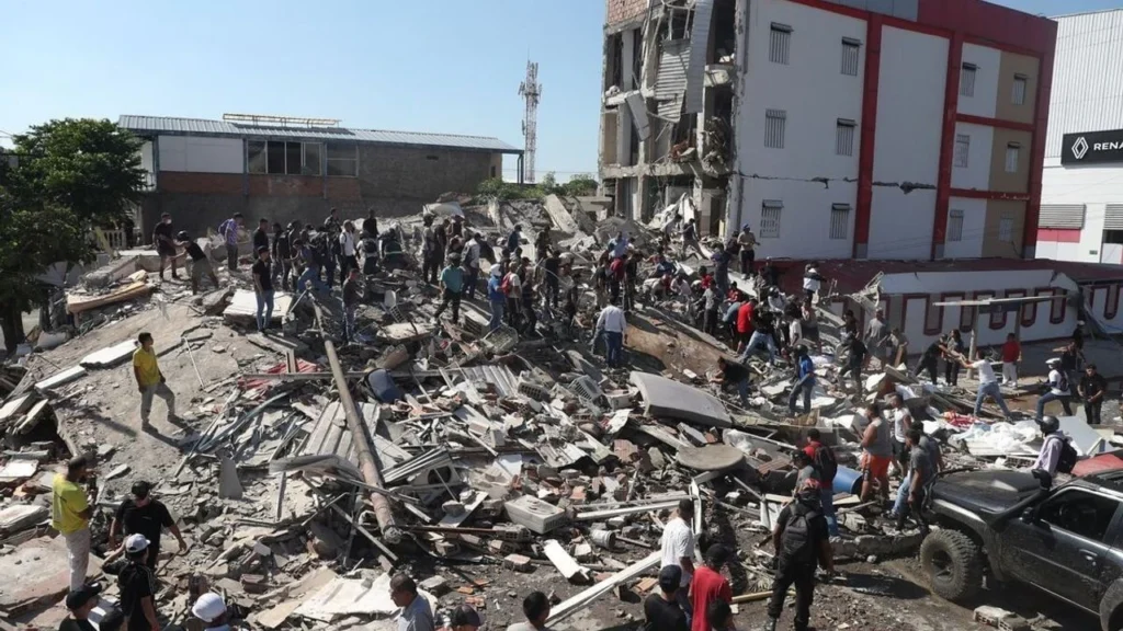 Kolombiya Depremi Korkunç Anlar Yaşattı!